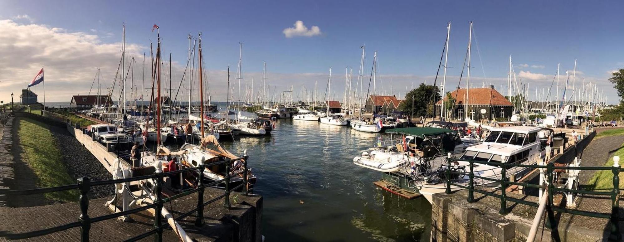 Uit Alle Windstreken Hindeloopen Exteriör bild